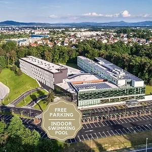 Four Points By Sheraton Mons Hotel