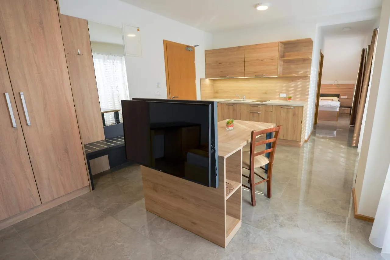 Hotel Baron Smlednik 3*,  Slovenia